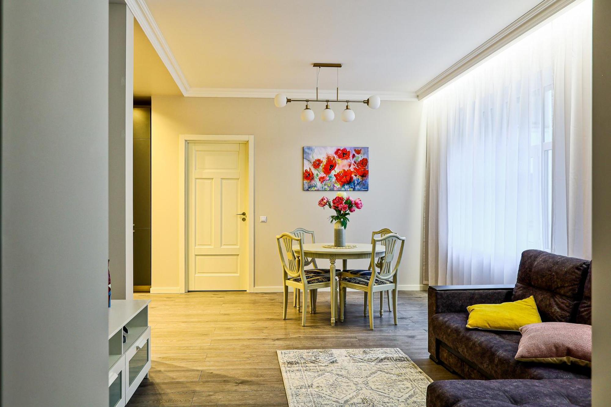 Superb Apartment In City Centre Riga Exterior photo