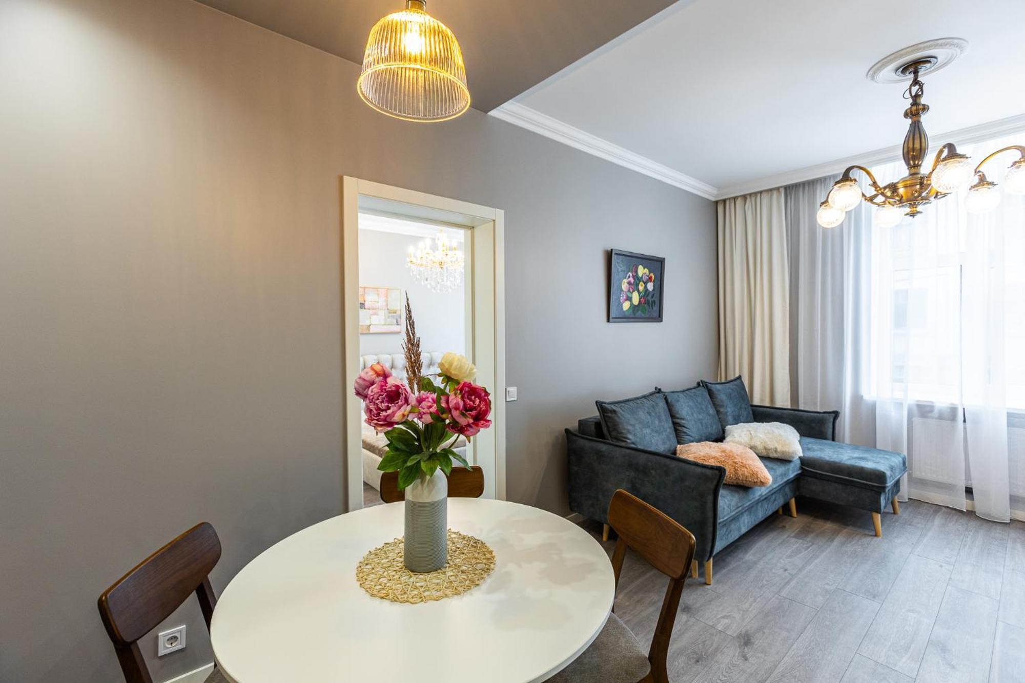 Superb Apartment In City Centre Riga Exterior photo